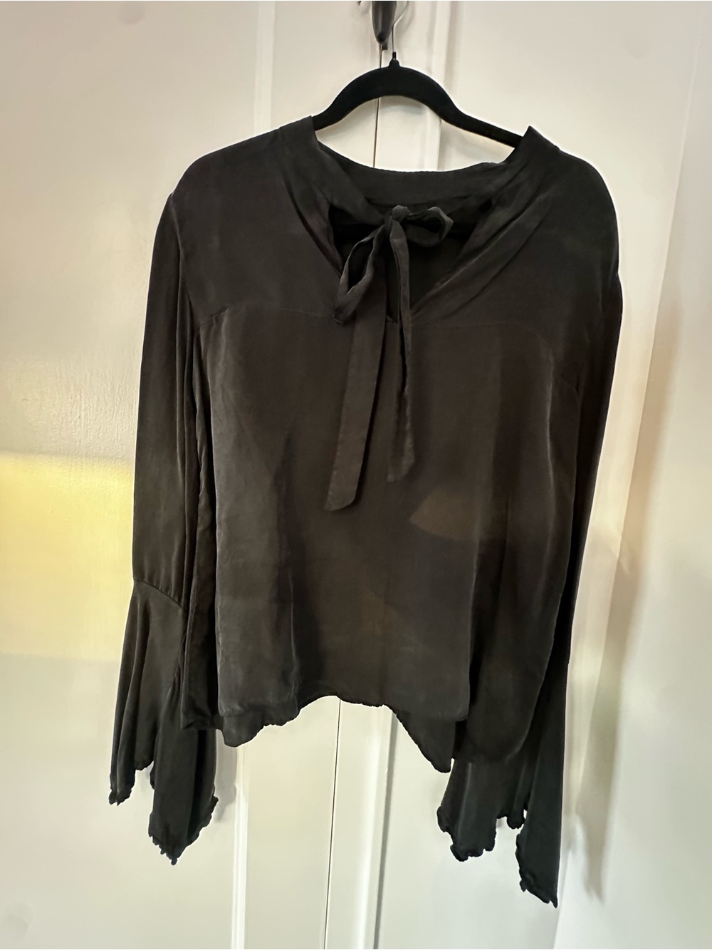 Zara Women's Black Tie-Neck Long batwing Sleeve Blouse